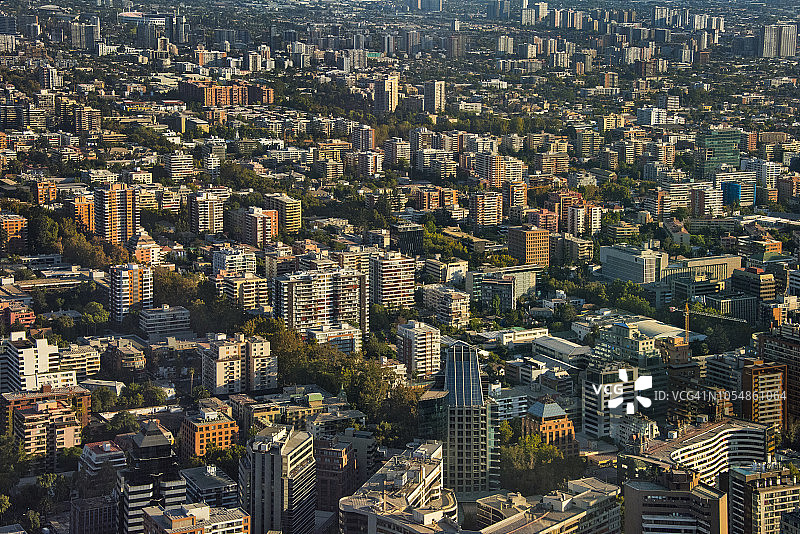 智利圣地亚哥市中心天际线鸟瞰图片素材
