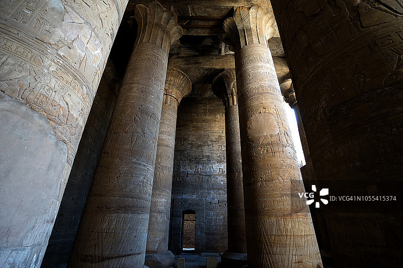 埃及尼罗河埃德富神庙的新王国柱图片素材