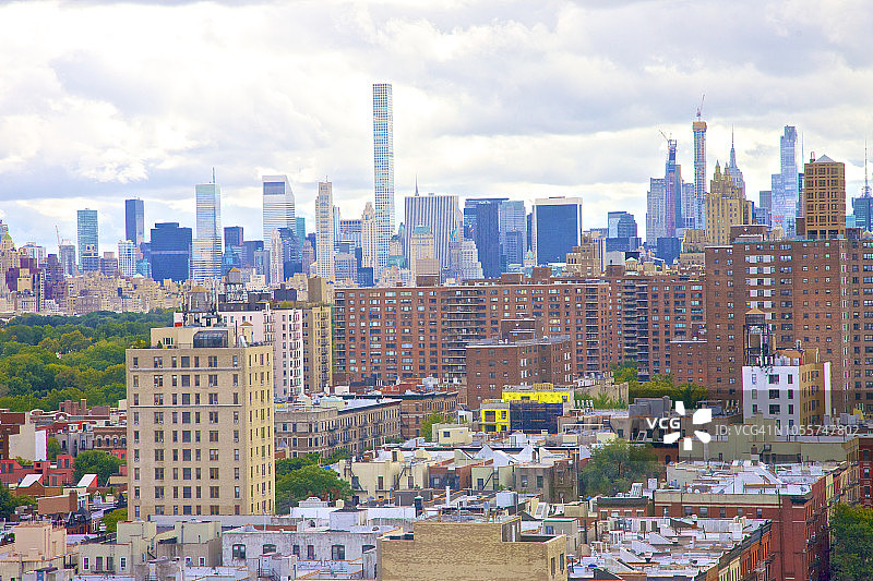 纽约市晨边高地的屋顶图片素材