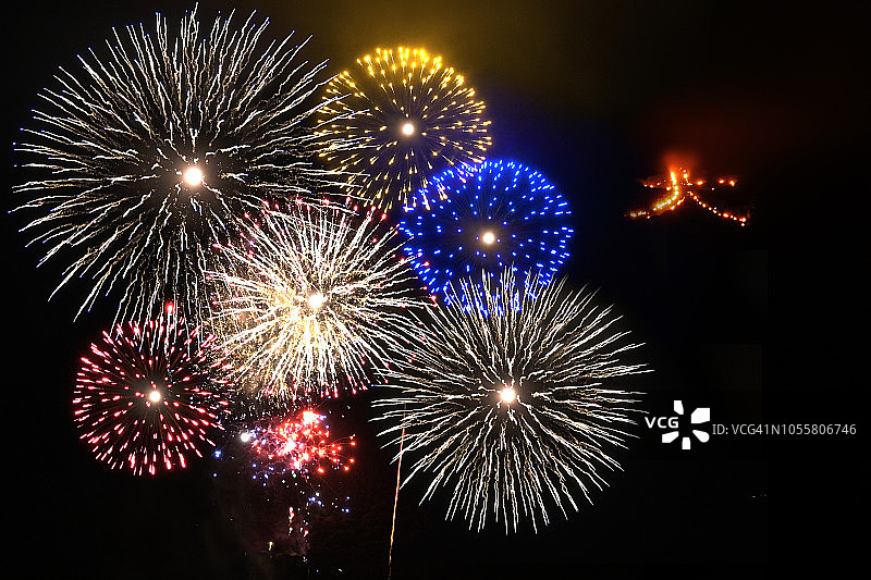 箱根明星岳的大文字烧祭，日本图片素材