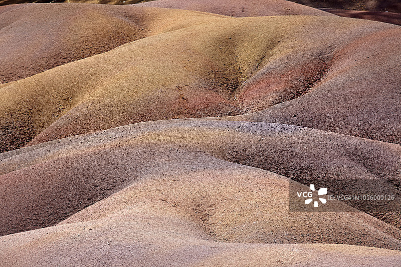 毛里求斯查马雷尔平原的七色土图片素材