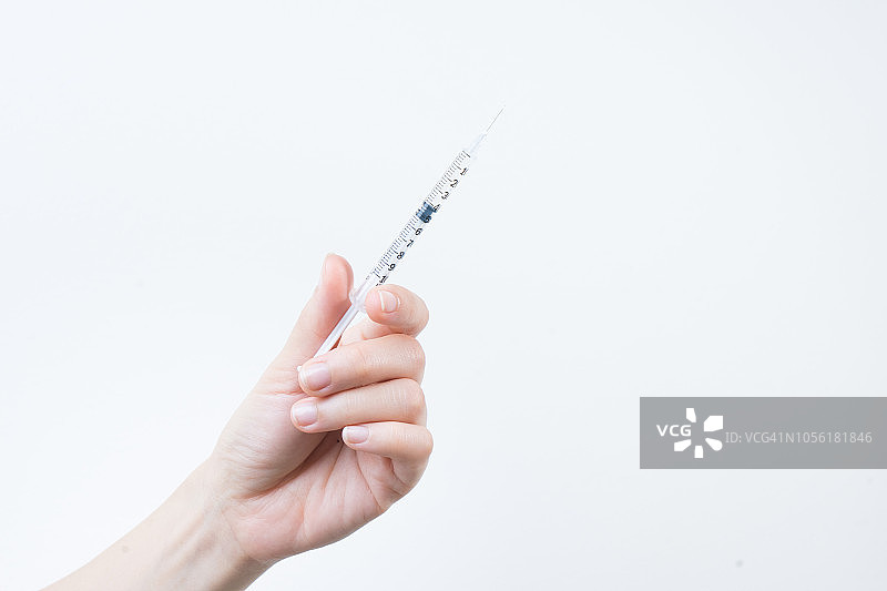 手持胰岛素注射器图片素材