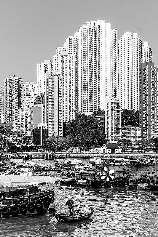 香港仔渔港的渔夫图片素材