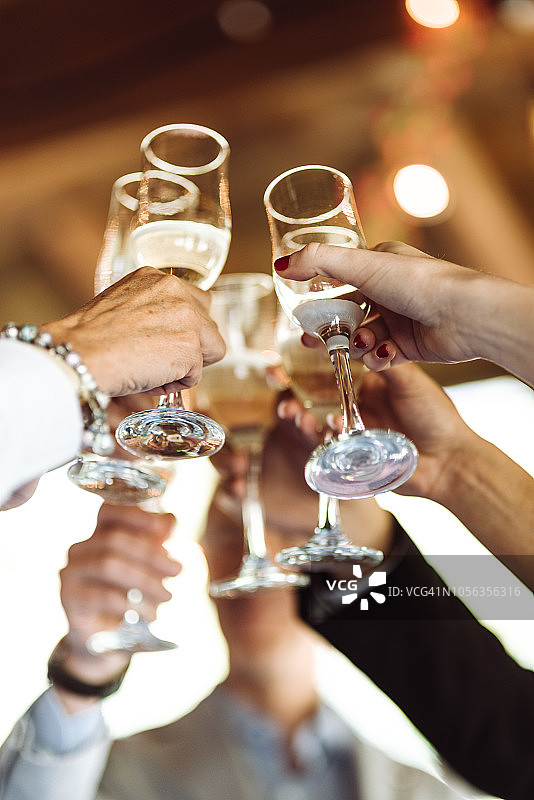 香槟祝酒庆典图片素材