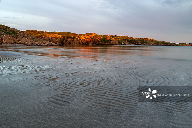 马尔岛罗斯沙滩的日落，内赫布里底群岛，苏格兰图片素材