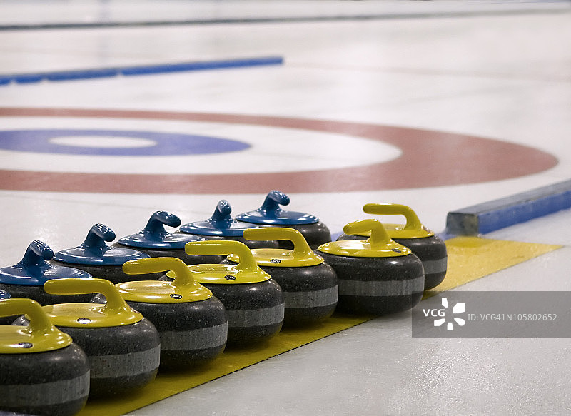 准备好冰壶运动了吗？图片素材