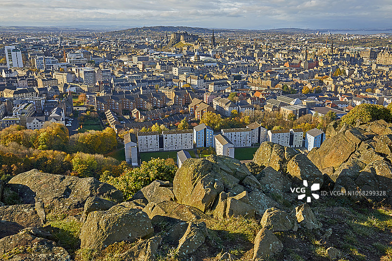 爱丁堡城市天际线与城堡图片素材
