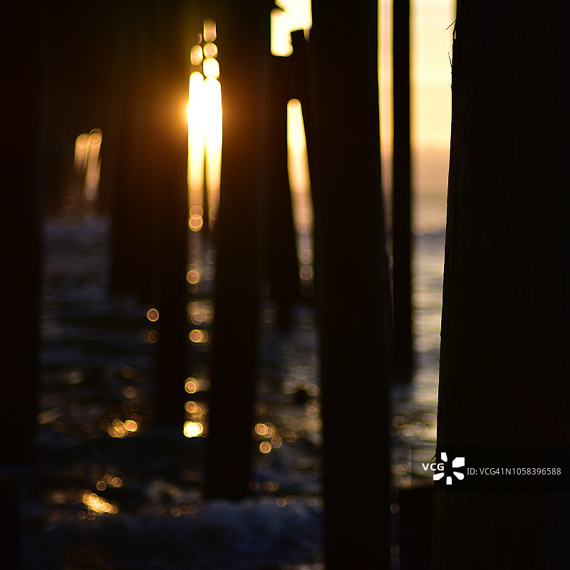 海洋，码头，日出图片素材