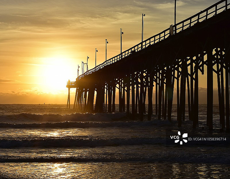 海洋，码头，日出图片素材
