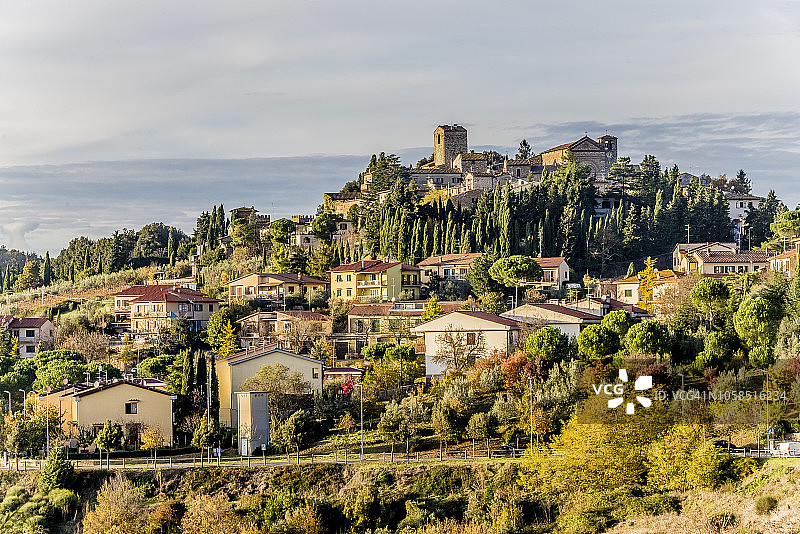 中世纪潘扎诺城堡图片素材