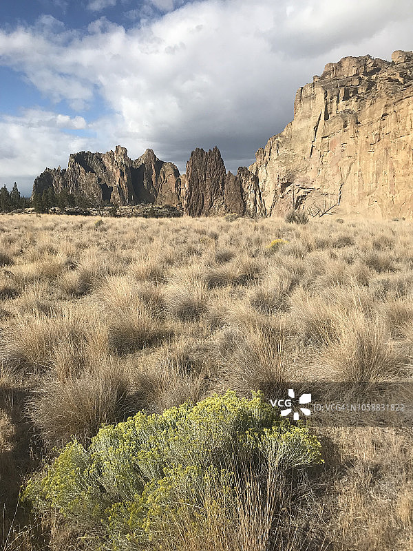 美国俄勒冈州史密斯岩州立公园图片素材