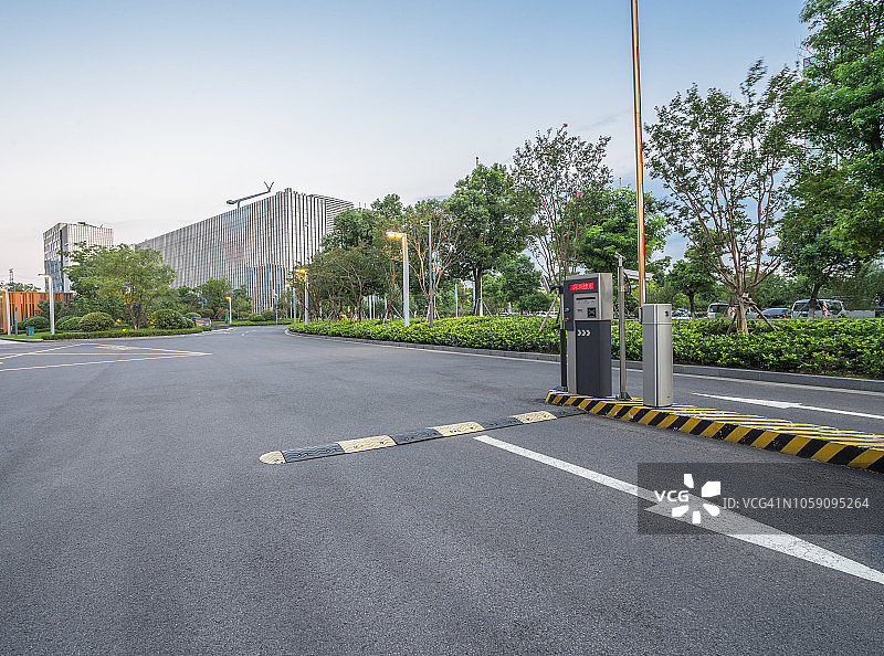 停车场入口图片素材