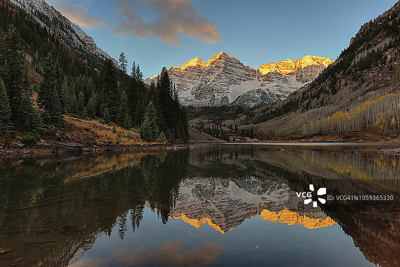 栗色钟荒野的秋景_0图片素材
