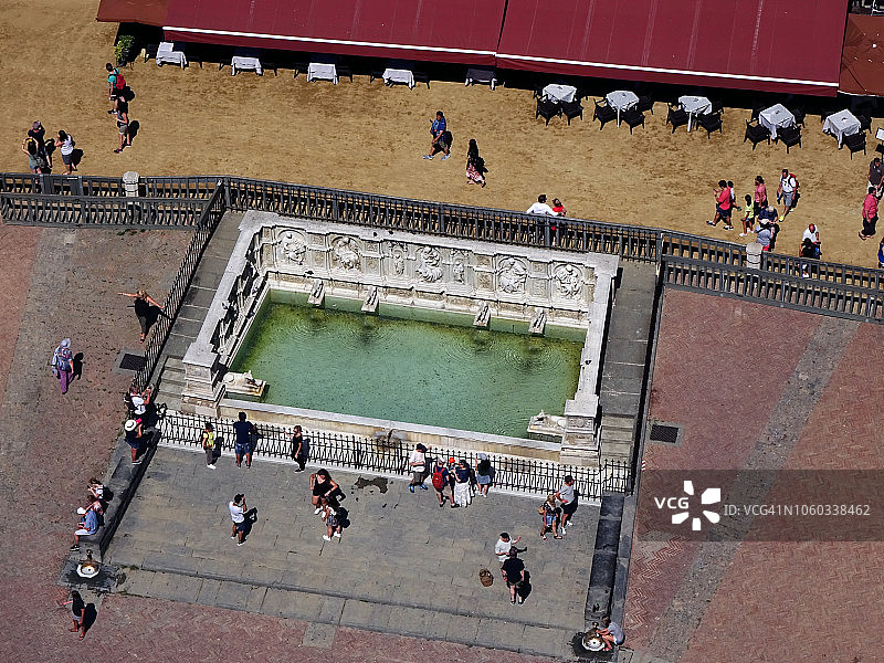 锡耶纳的丰泰盖亚喷泉图片素材