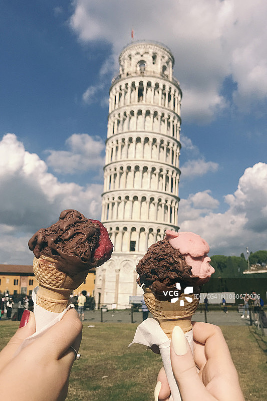 意式冰淇淋与比萨斜塔图片素材