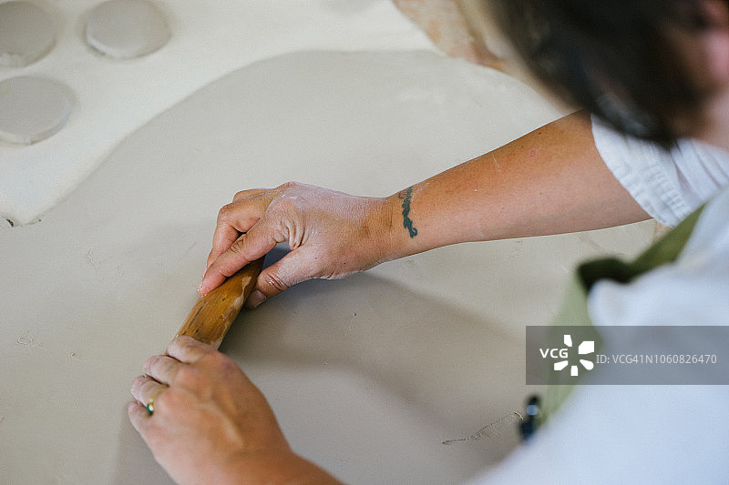 雕塑家工作场景图片素材