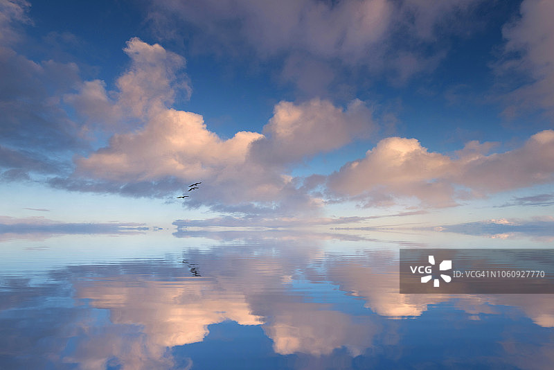 此刻永恒图片素材