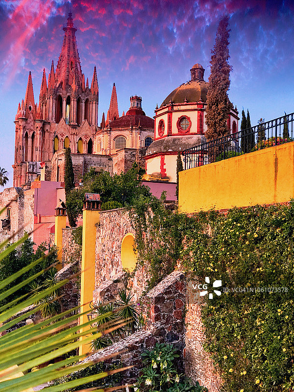 圣米格尔德阿连德的教区景观图片素材