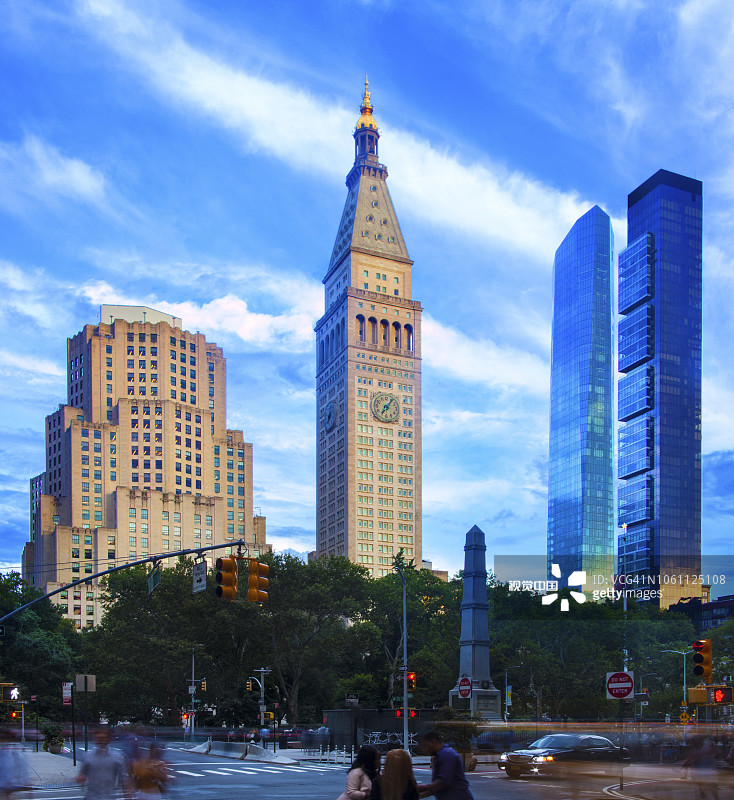 纽约市黄昏时分的麦迪逊广场公园钟楼图片素材