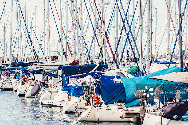 码头上的游艇图片素材