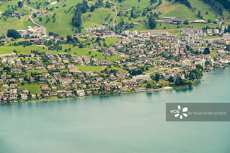 瑞士卢塞恩湖畔城镇风光图片素材