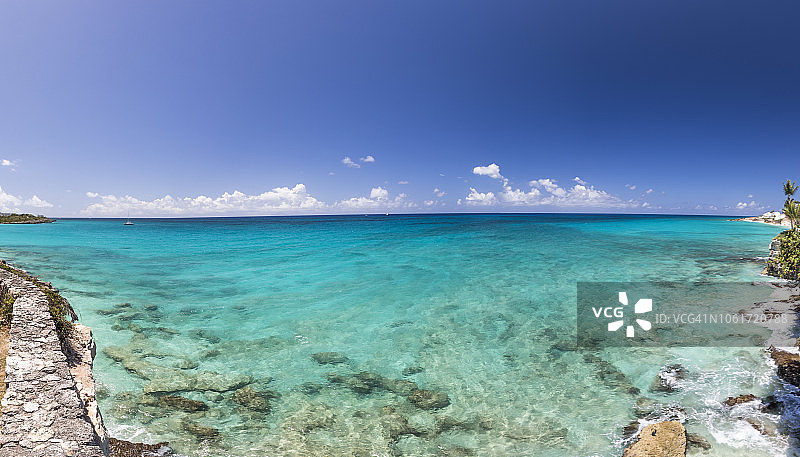 圣马丁岛海滩全景图片素材