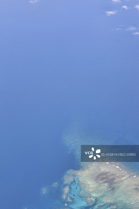 冲绳县宫古岛群岛珊瑚礁鸟瞰图图片素材
