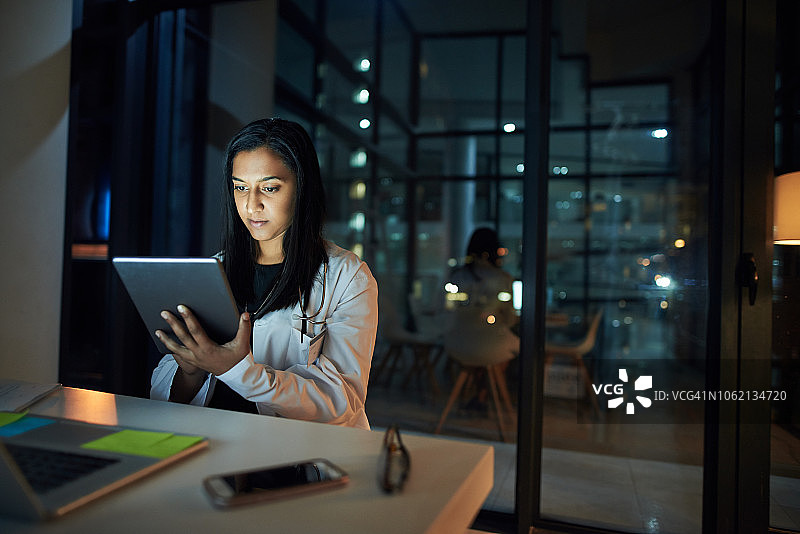 努力工作，保持您的健康图片素材