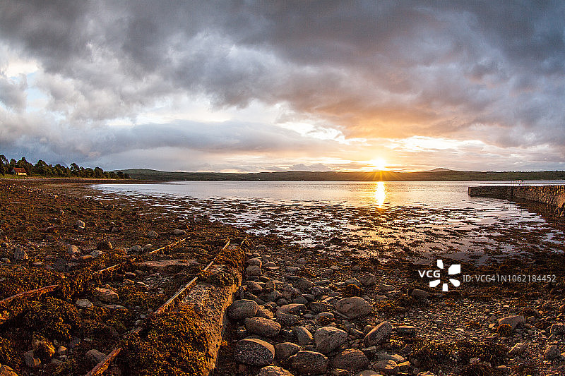 苏格兰汤格峡湾的日落图片素材