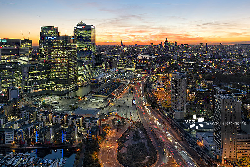 伦敦金丝雀码头天际线图片素材