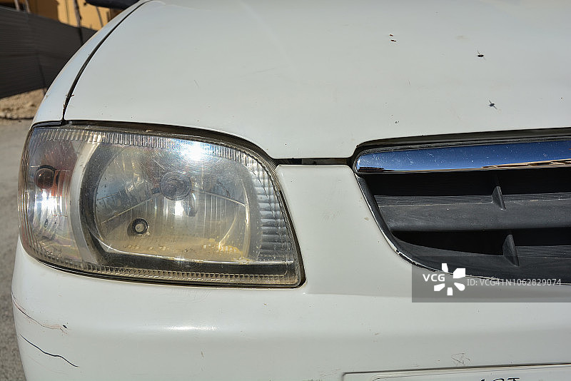 氧化的大灯图片素材