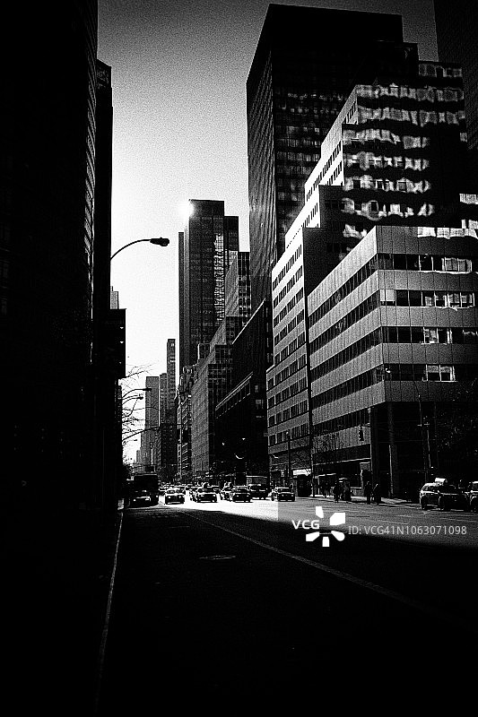 纽约第三大道的阴影图片素材