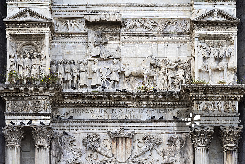 意大利坎帕尼亚区那不勒斯新堡建筑细节图片素材