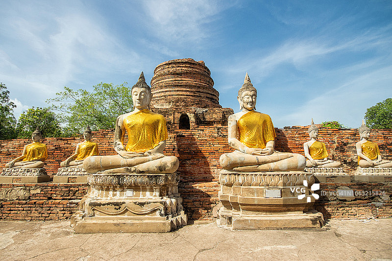 泰国阿瑜陀耶历史公园的崖差蒙空寺图片素材