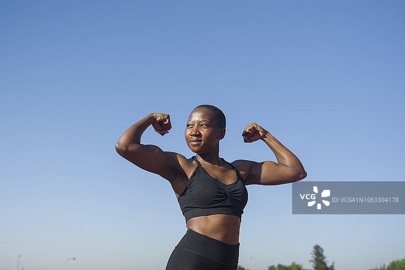 健身中的黑人女性图片素材
