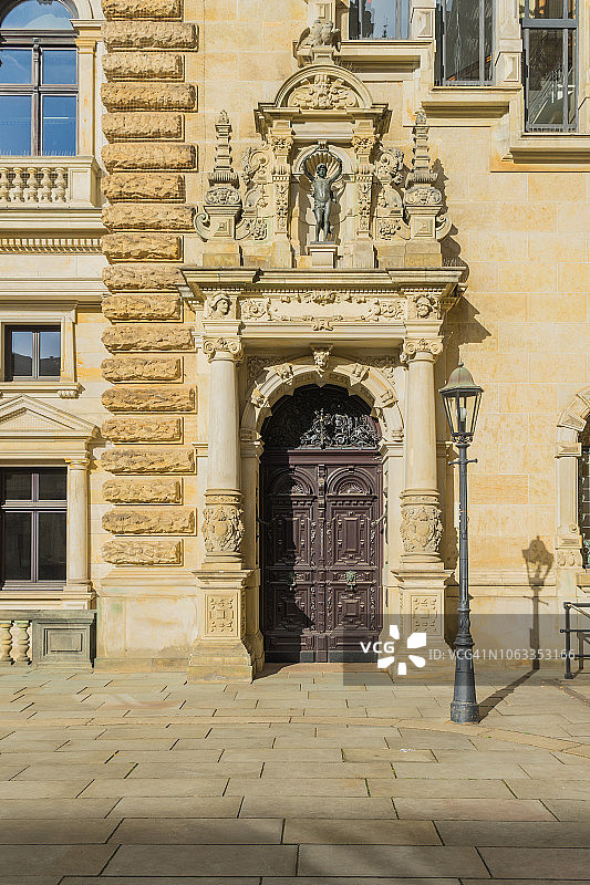 德国汉堡市政厅的门细节图片素材