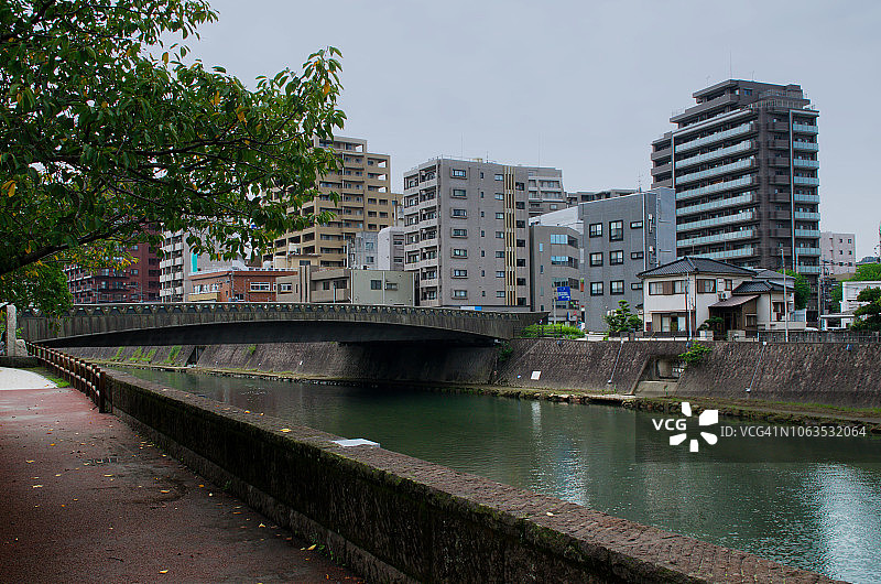 鹿儿岛河畔城市风光图片素材