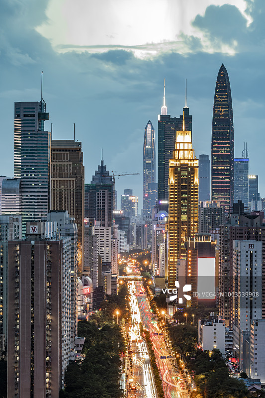 深圳罗湖区天际线全景（黎明）图片素材