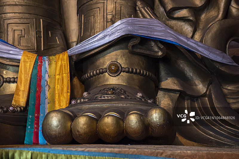 乌兰巴托甘丹寺的佛像，蒙古图片素材