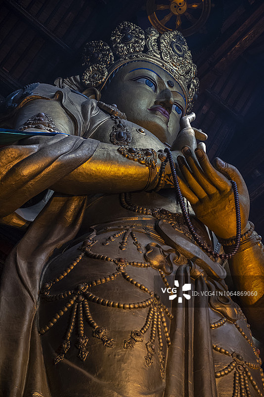 乌兰巴托甘丹寺的佛像，蒙古图片素材