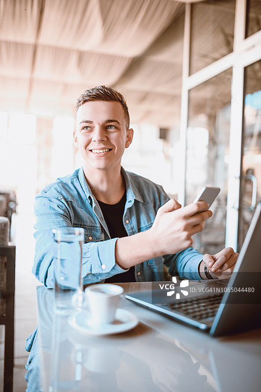 咖啡与科技图片素材