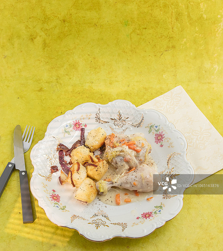 奶油炖鸡和土豆图片素材