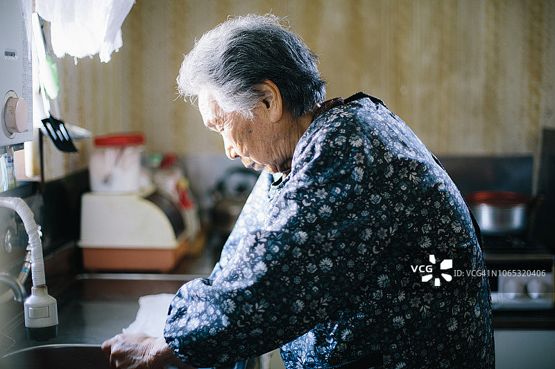 居家祖母图片素材