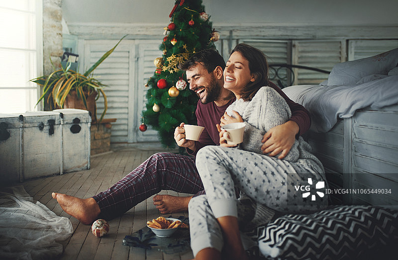 宁静的圣诞节早晨图片素材