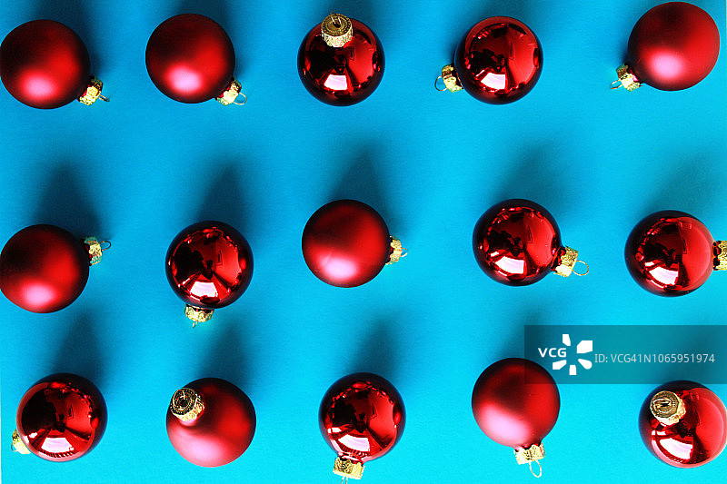 红色圣诞饰品图片素材