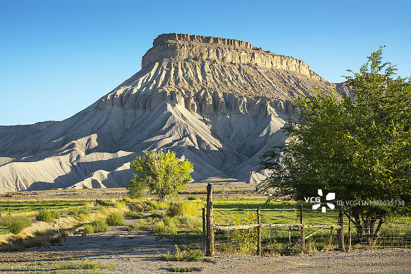 加菲尔德山，布克悬崖，大峡谷，科罗拉多州西部图片素材