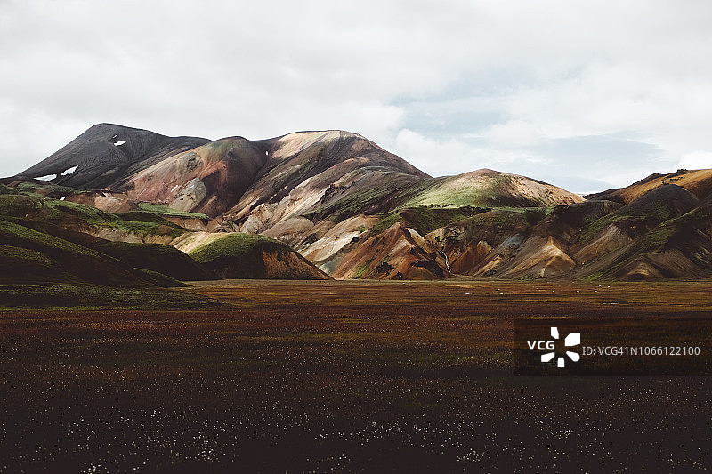 冰岛高地兰德曼纳劳卡山谷日出图片素材