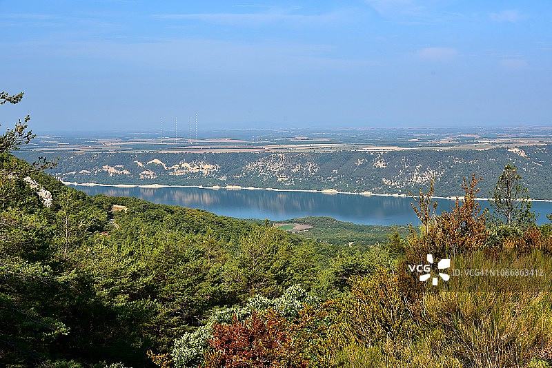 普罗旺斯圣十字湖风光图片素材