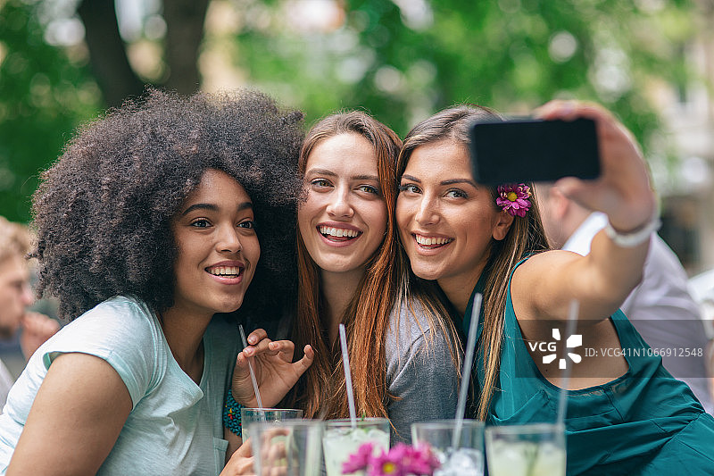 朋友自拍图片素材