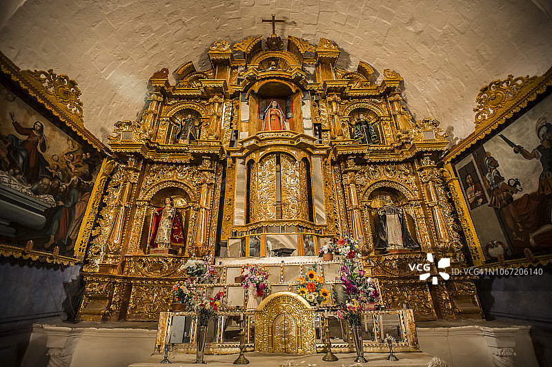 秘鲁阿雷基帕科尔卡峡谷秃鹰图片素材